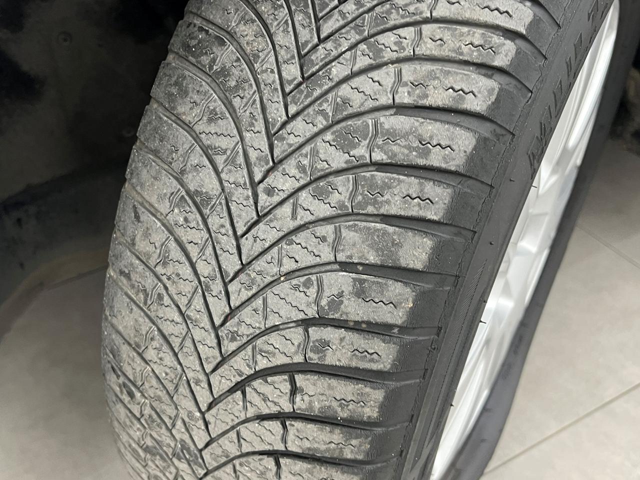 AUDI Q3 I 2011 Q3 2.0 tdi 140cv