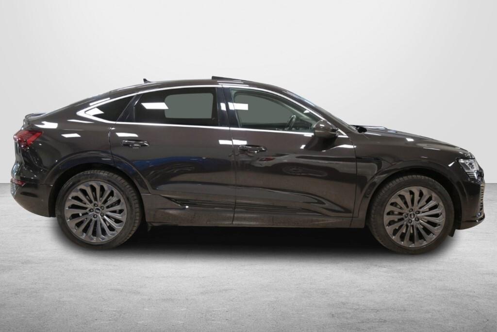 Audi Q8 e-tron 215CV SPB 55 QUATTRO S-LINE EDITION ( FARI LED - PDC CERCHI 21 TETTO PANORAMICO APR. )