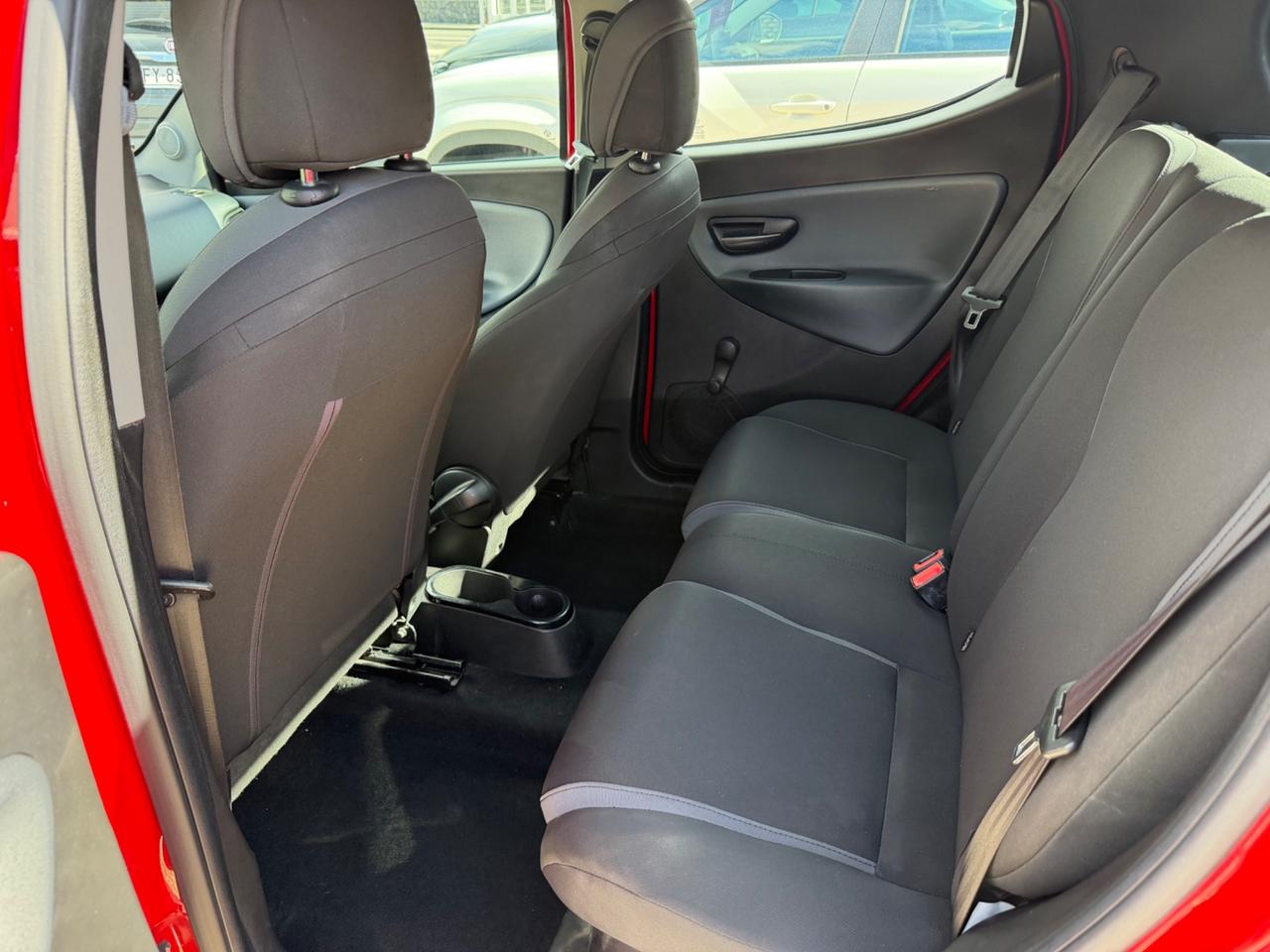 Lancia Ypsilon 1.3 MJT 16V 95 CV 5 porte Euro 6