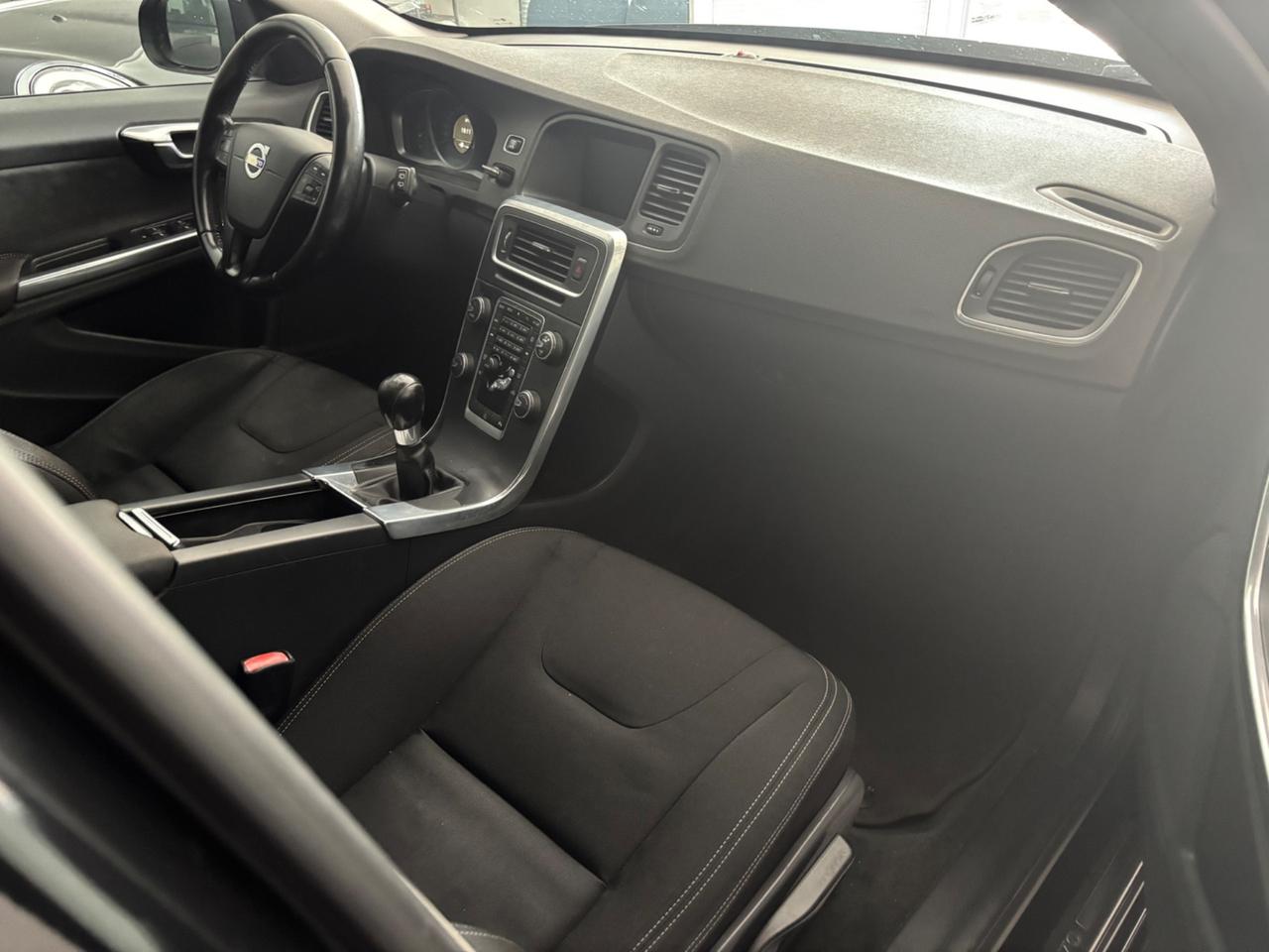 Volvo V60 D2 1.6 Kinetic N1