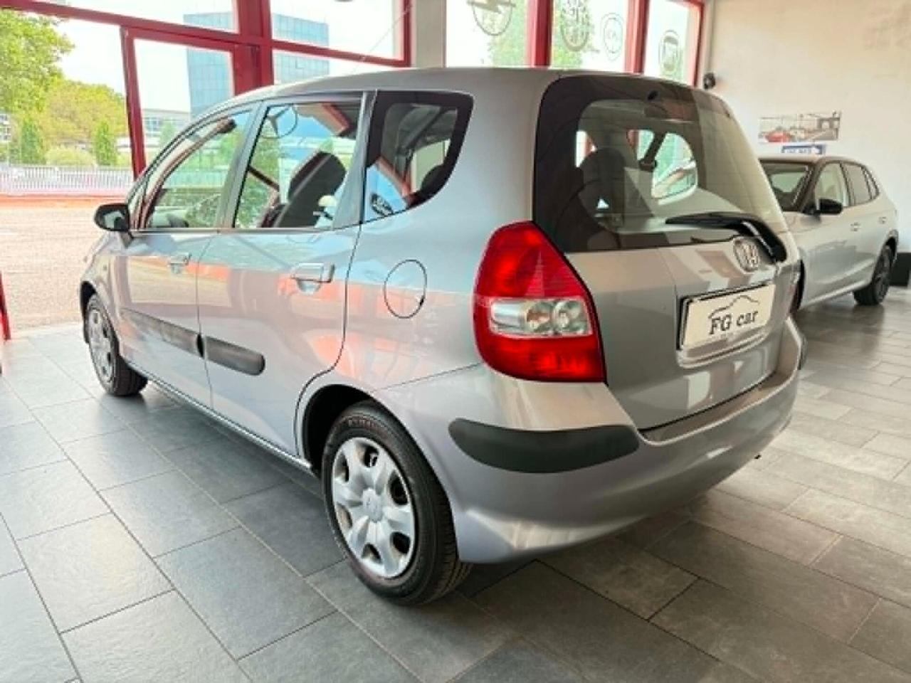 Honda Jazz 1.2 i-DSi 87cv 5 porte Live NEOPATENTATI