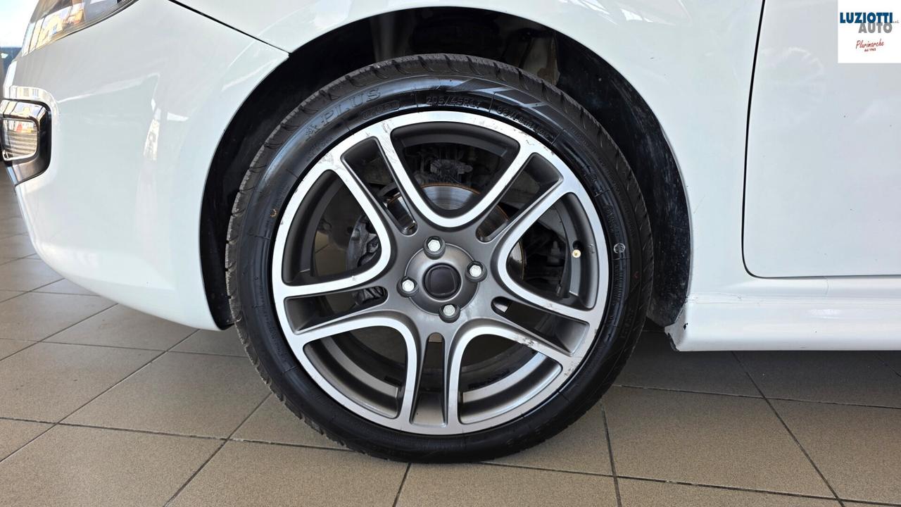 Fiat Punto 1.3 MJET 75 5P. 150th