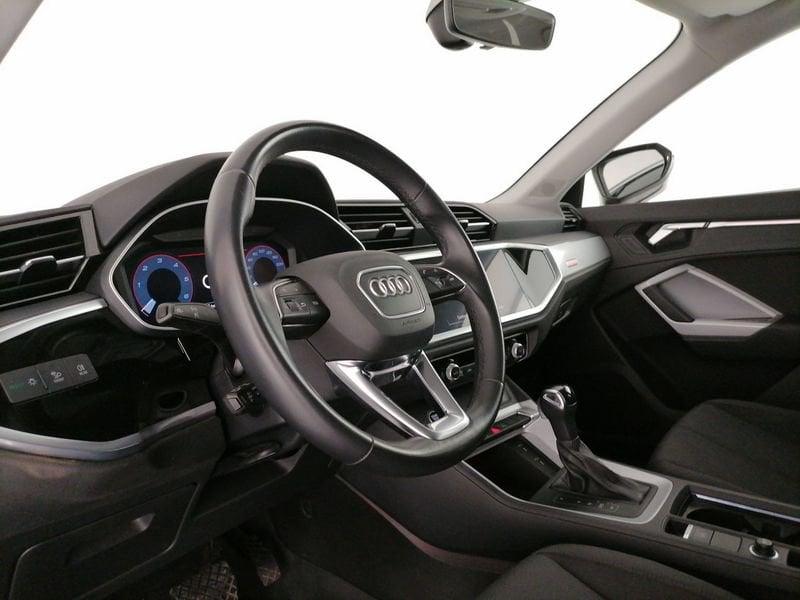 Audi Q3 35 2.0 tdi S line edition s-tronic