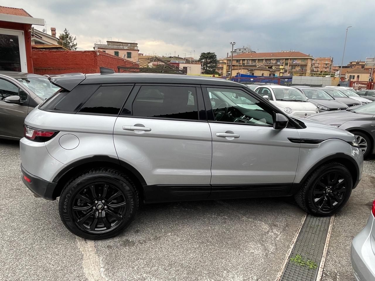 Evoque 2.0D I4-L.Flw 150 CV R-Dynamic-unipro-rate