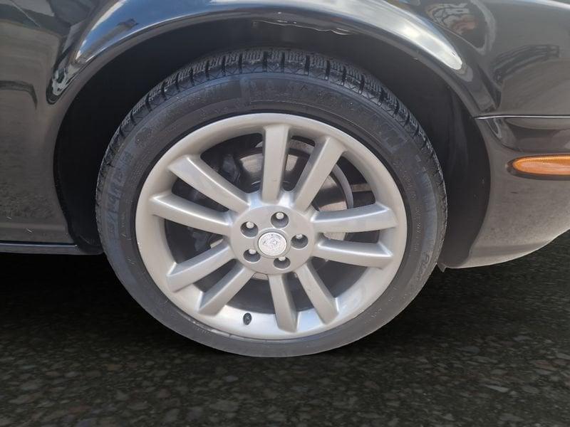 Jaguar XJ XJ 2.7d SOVEREIGN-CERCHI 19”