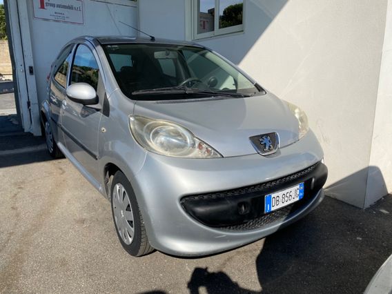 Peugeot 107 1.0 68CV Plaisir 2Tronic ok Neopatanti