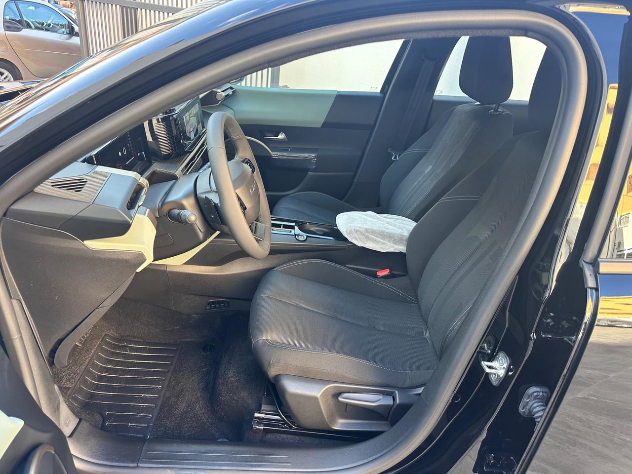 Lancia Ypsilon Hybrid e-DCT Edizione Cassina