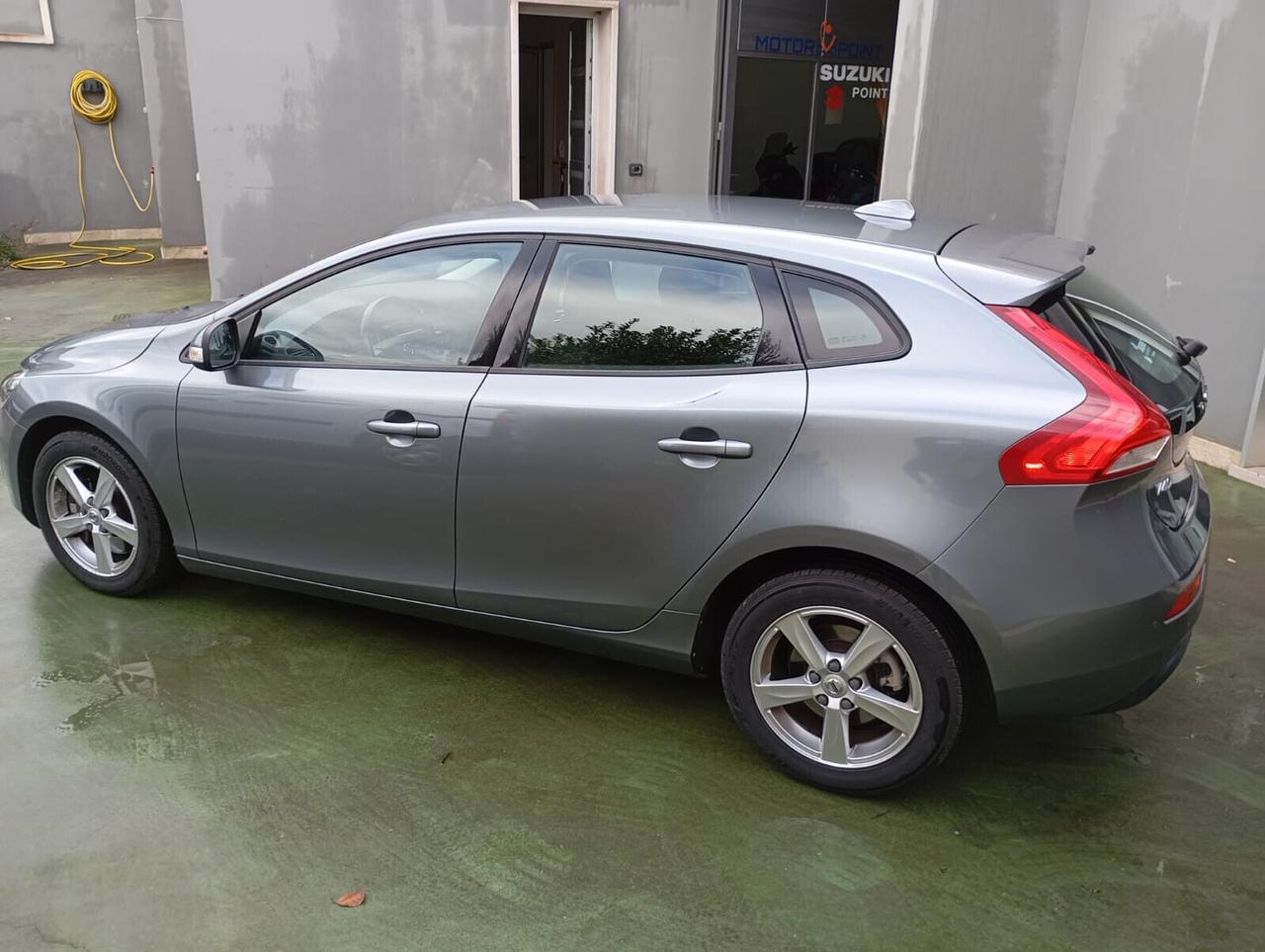 Volvo V40 D2 Geartronic Kinetic 120CV