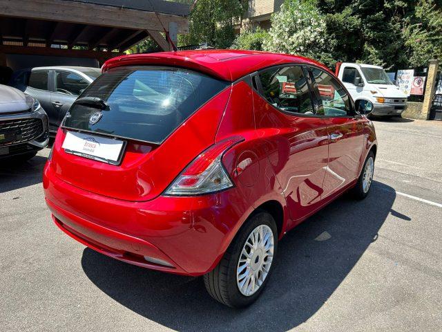 LANCIA Ypsilon 1.2 69 CV 5 porte Silver