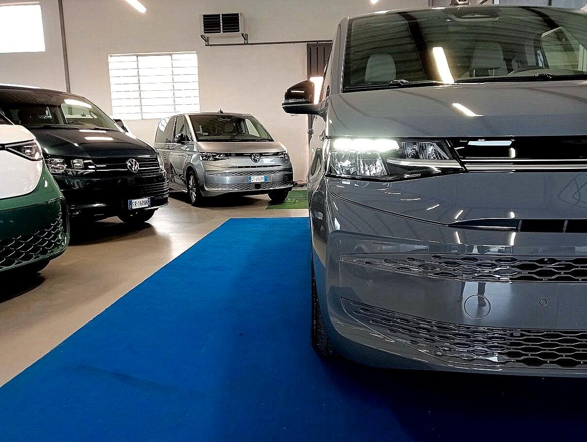 Volkswagen T7 Multivan 1.5 245cv PHEV 4MOTION 4X4 LIFE 7P PRONTA CONS