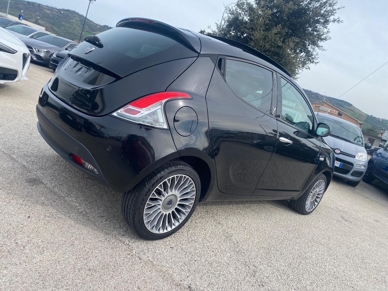 Lancia Ypsilon 1.3 MJT 16V 95 CV 5 porte S&S Platinum