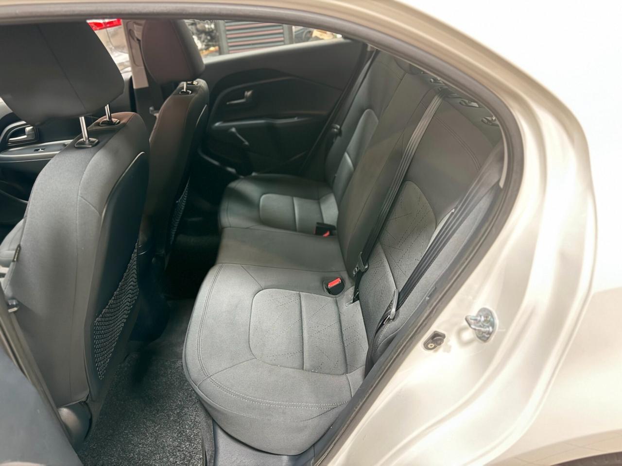 Kia Rio 1.4 CRDi WGT 5p. EX