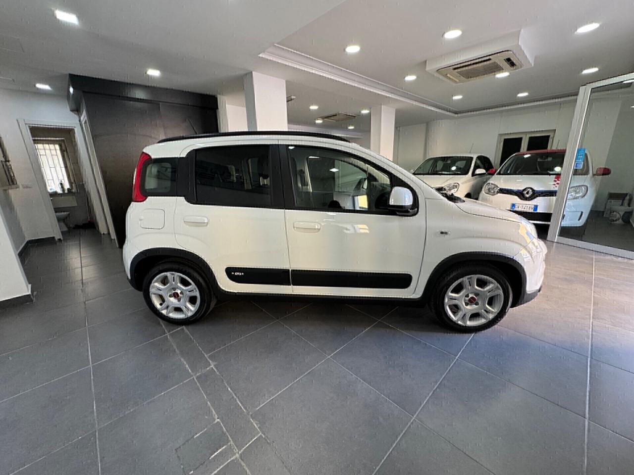 Fiat Panda 1.0 FireFly S&S Hybrid Red ADATTA PER NEOPATENTATI