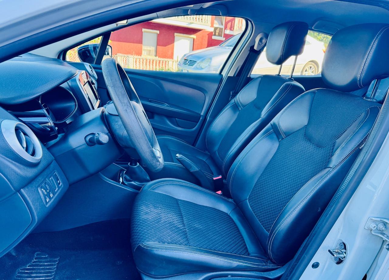 Renault Clio Sporter dCi 8V 75 CV Moschino Aurocarro