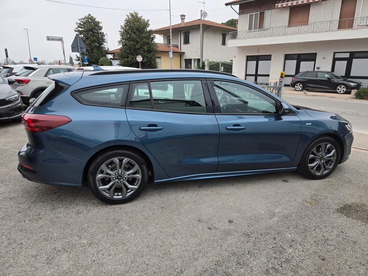FORD FOCUS SW 1.0 ST-LINE EDITION 125 cv HYBRID IVA DETRAIBILE -PROMO MARZO GA FIN&SAFE-