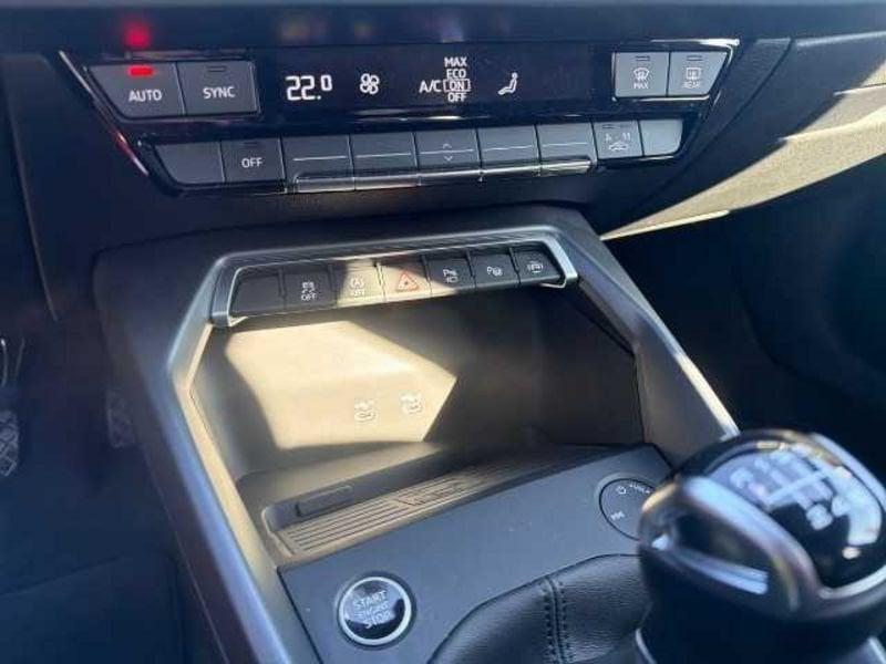Audi A3 IV 2024 Sportback 2.0 tdi Business Advanced 116cv