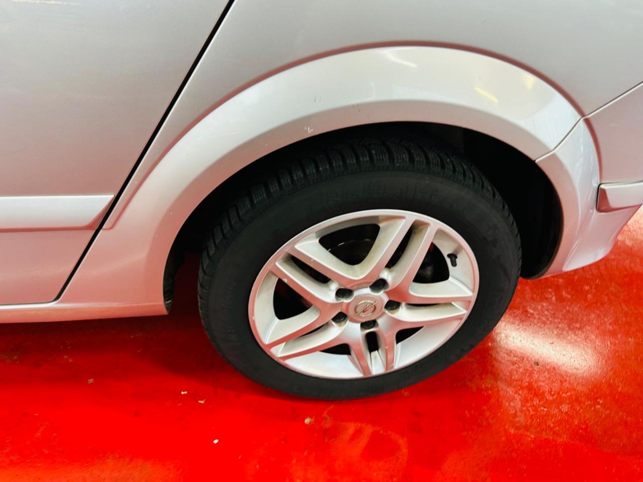 Opel Astra 1.7 CDTI 110CV 5 porte Cosmo