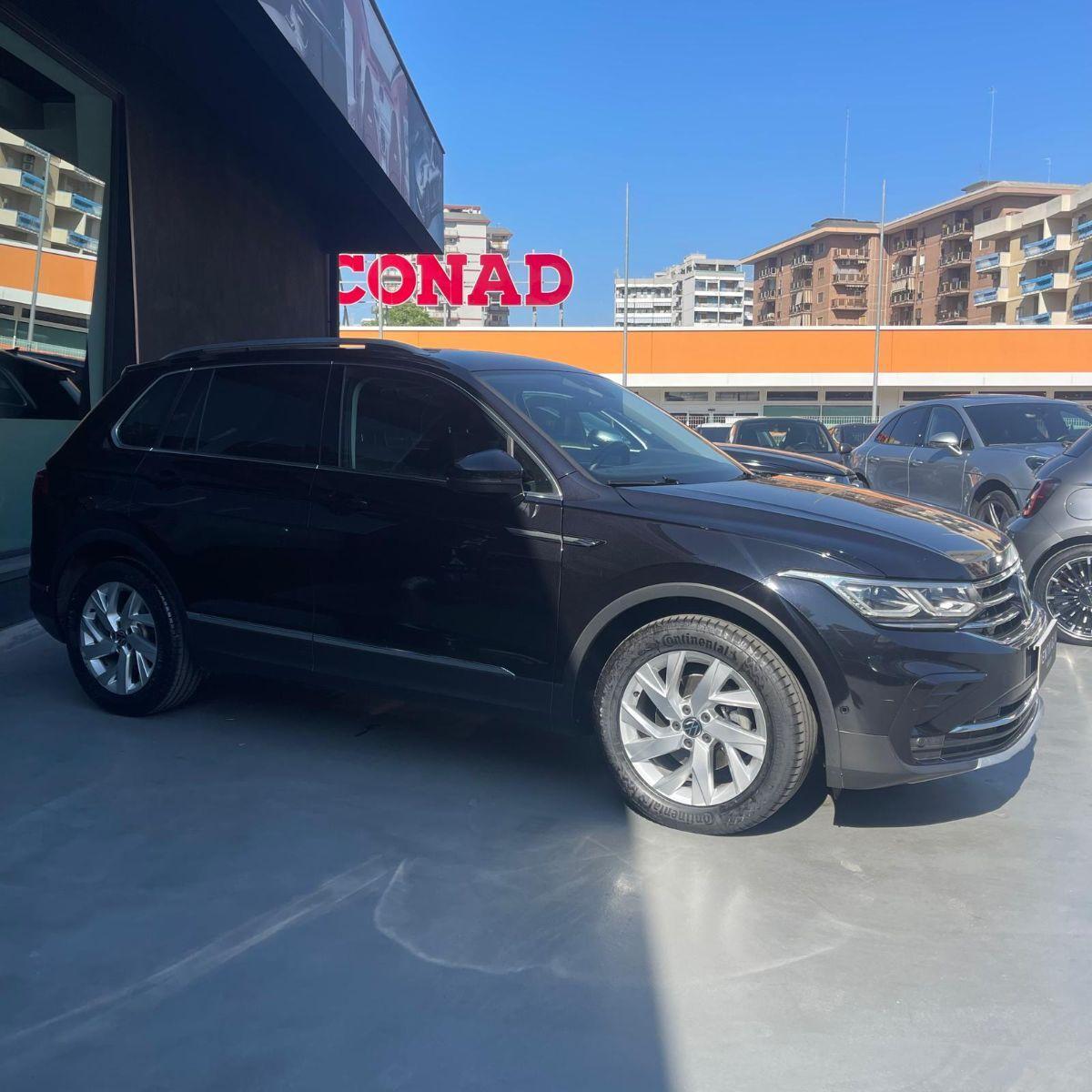 VOLKSWAGEN - Tiguan - 2.0 TDI DSG Advanced BMT
