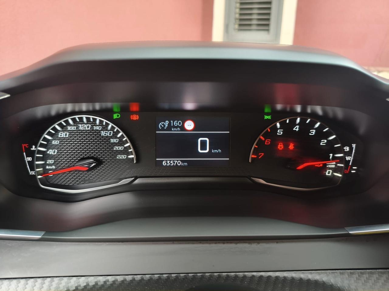Peugeot 2008 PureTech 100 S&S Active