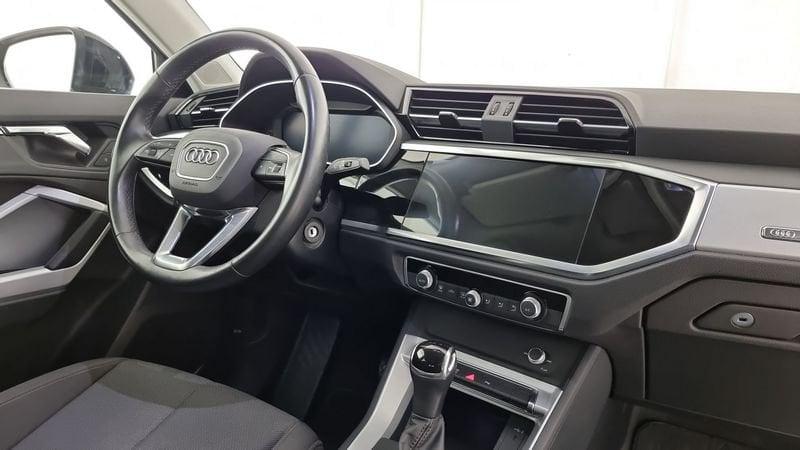 Audi Q3 35 TDI S tronic Business