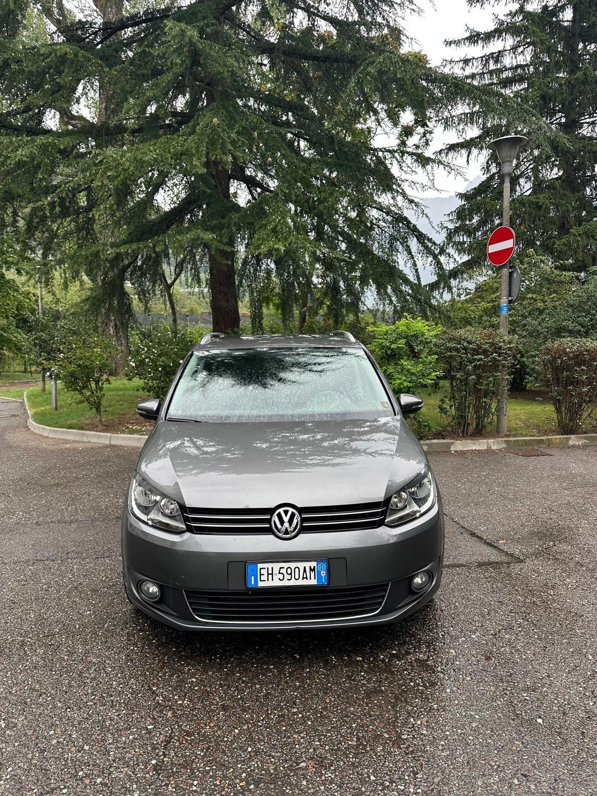 Volkswagen Touran 2.0 TDI 140 CV Highline 7 POSTI