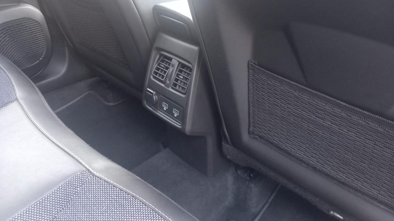 Renault Captur 1.6 Full Hybrid E-Tech Auto