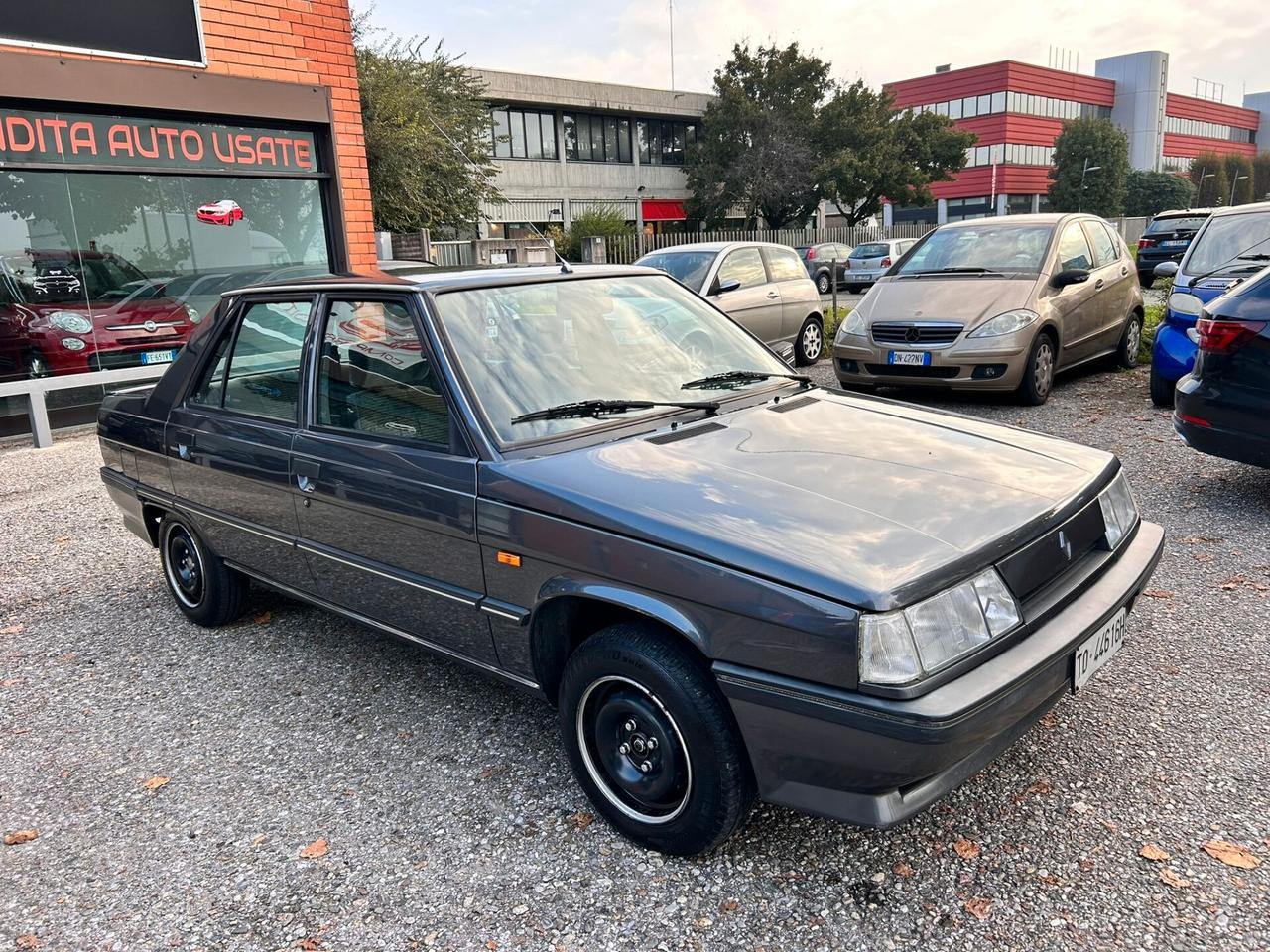 Renault R 9 1.2 TLE 5 porte *1988* A.S.I. *91.000KM*