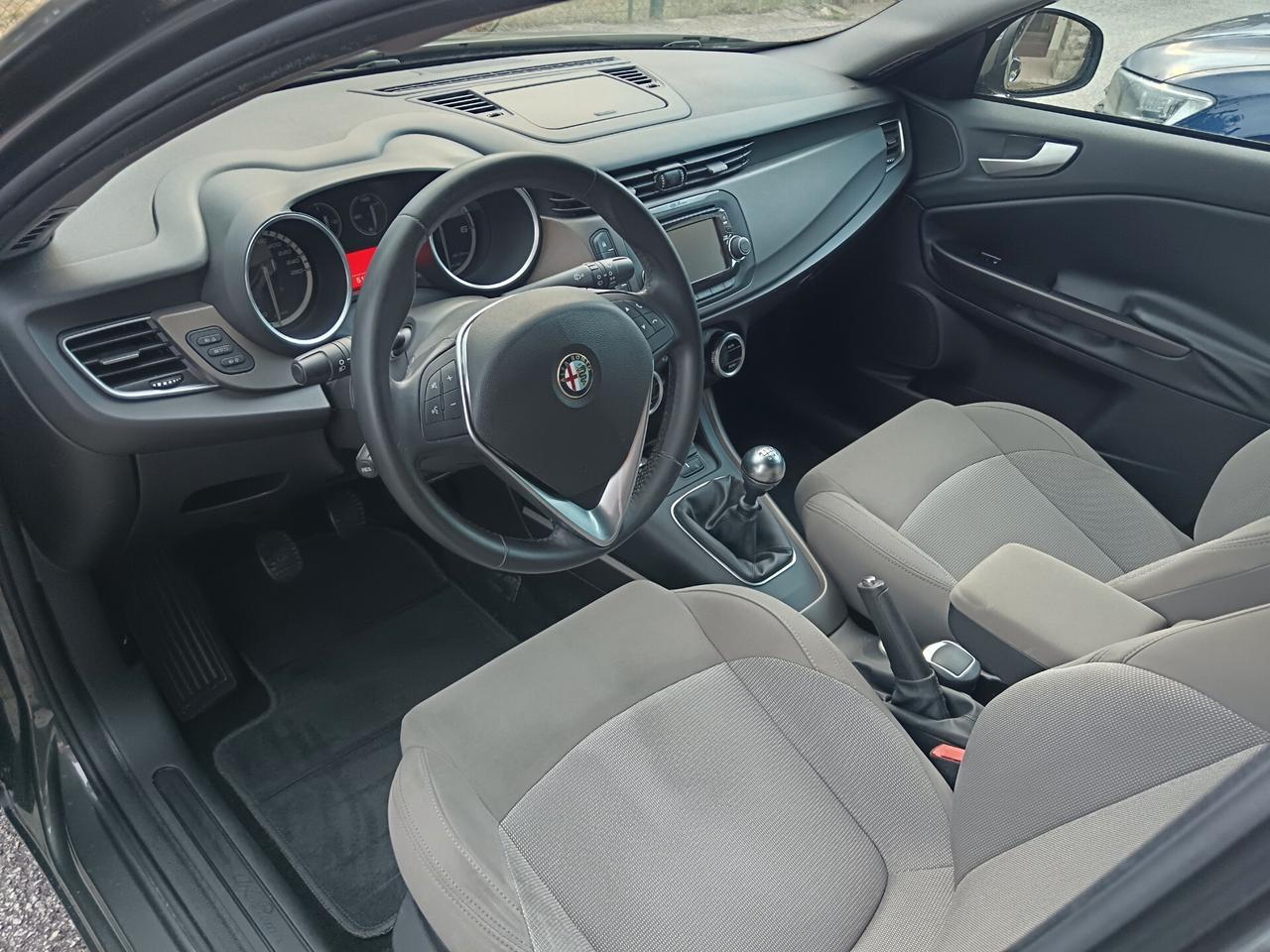 Alfa Romeo Giulietta 1.6 MJT 105CV SOLI 50.000 KM