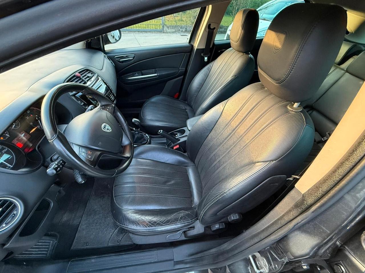 Lancia Delta 1.6 mjt 120cv my14