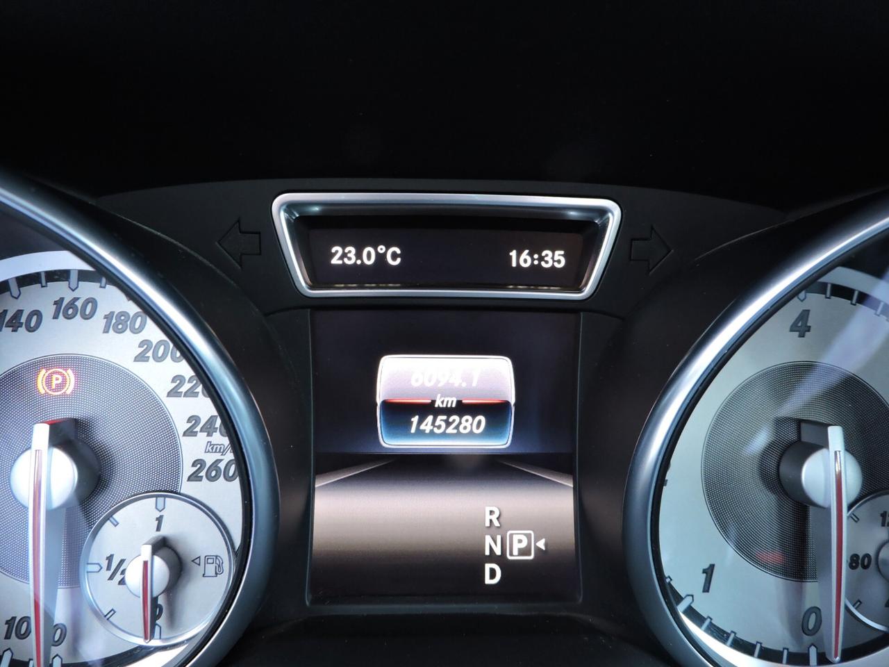 Mercedes-benz GLA 200 180 d Executive