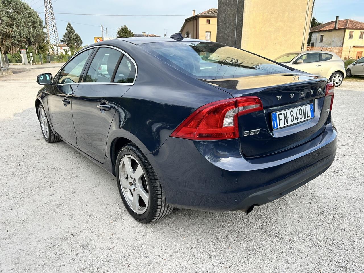 VOLVO S60 1.6 D2 115CV MOMENTUM UNICO PROPRIETARIO