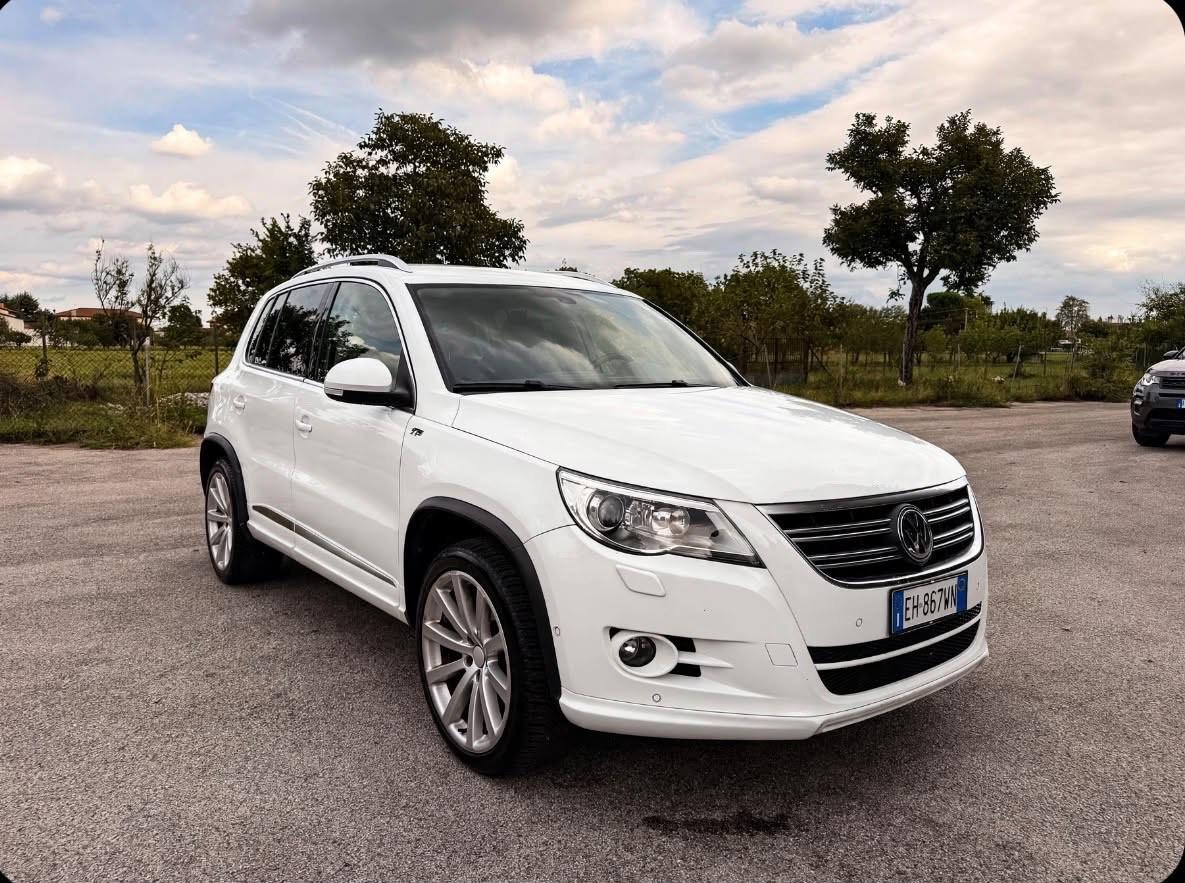Volkswagen Tiguan 2.0 TDI DPF 4MOTION DSG R-Line