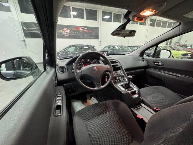 PEUGEOT 5008 1.6 HDi 115CV Business
