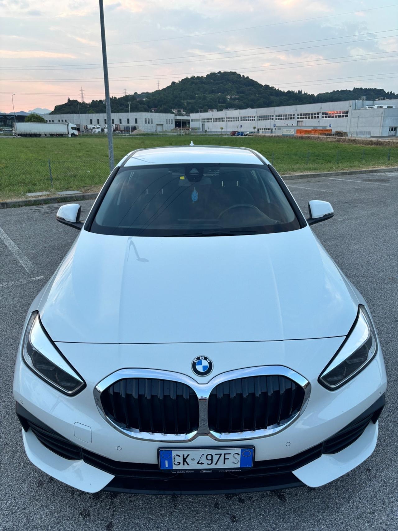 Bmw 118 118 d 5p. Business Advantage