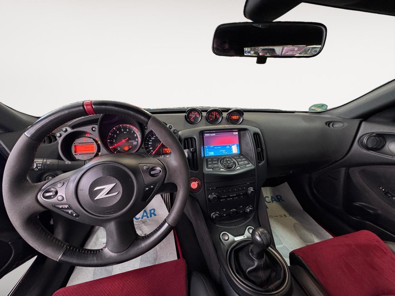 NISSAN 370Z Coupe 3.7 V6 Nismo