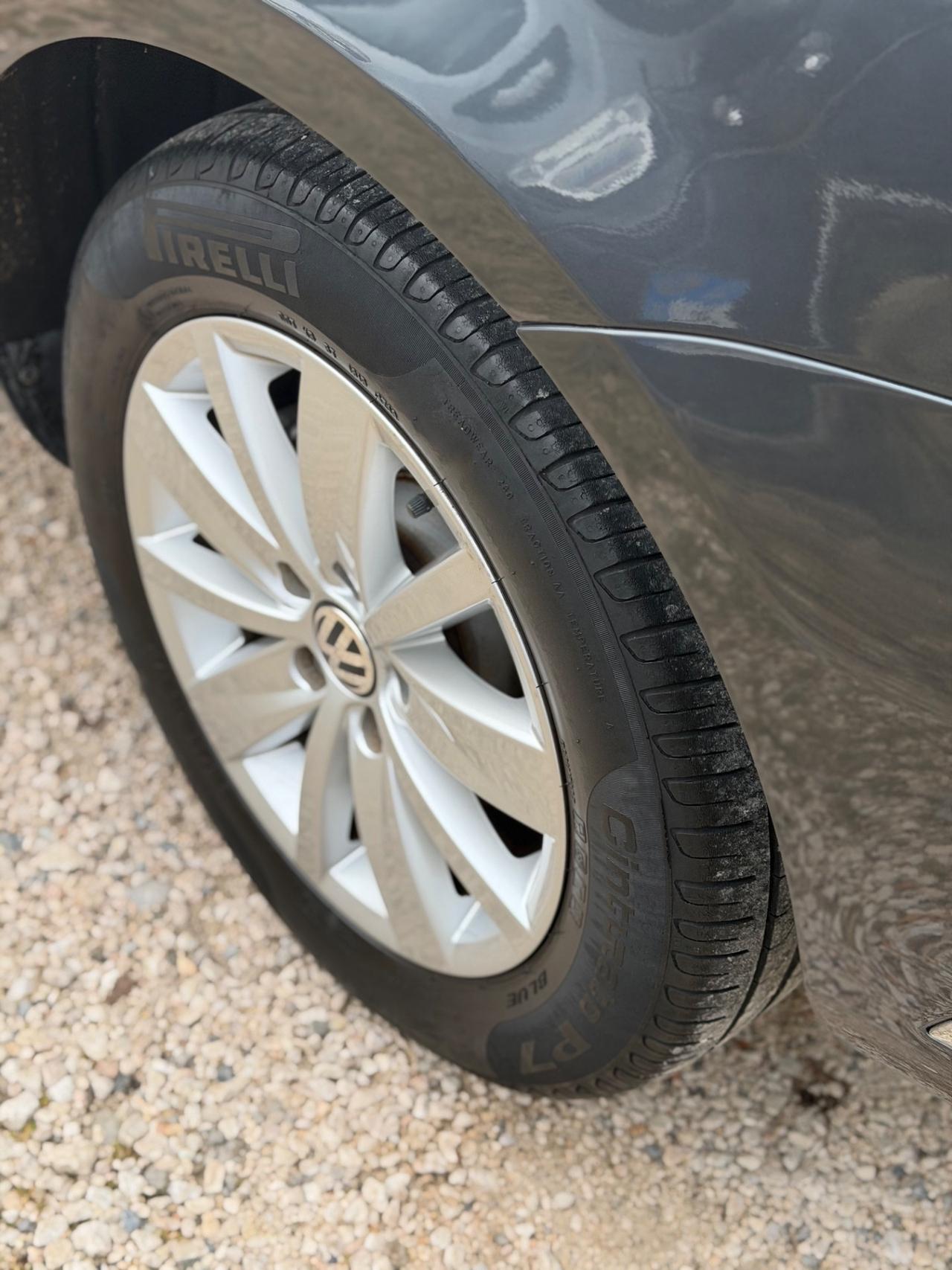 Volkswagen PASSAT VARIANT 1.6 TDI KMCERT GARANZ UNICOPR