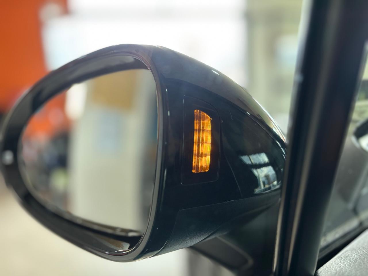 Porsche Macan 2.0 245 cv pdk tetto matrix sound permute finanziamenti