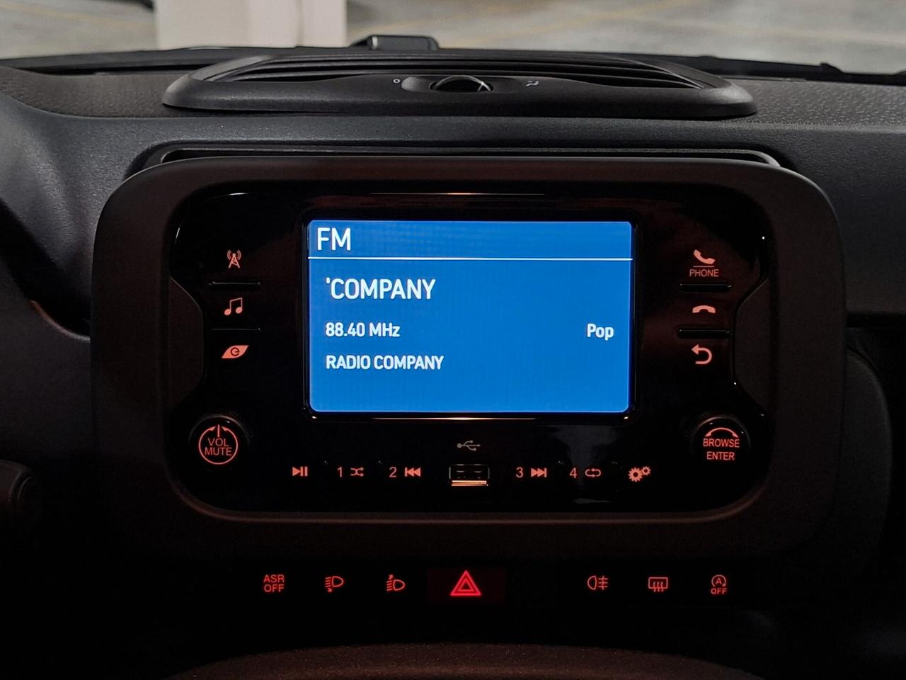 Fiat Panda 1.0 FireFly Hybrid 70CV Icon Km.0 (296)