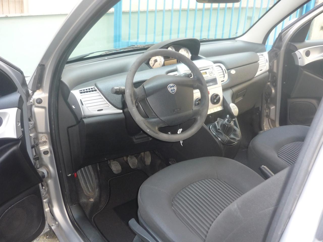 Lancia Ypsilon 1.2 69 CV Diva