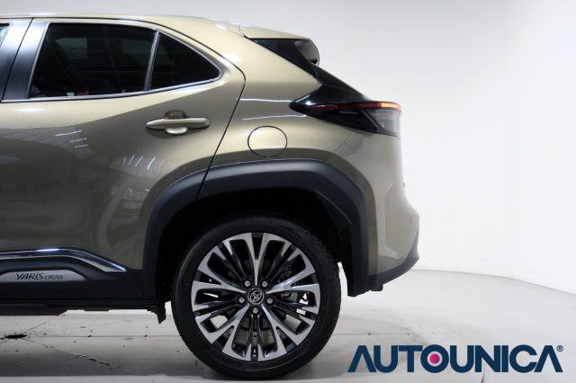 TOYOTA Yaris Cross 1.5 HYBRID E-CVT AWD-I 4x4 LOUNGE TETTO PANORAMA