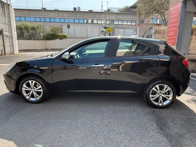 Alfa Romeo Giulietta 1.6 JTDm-2 Distinctive