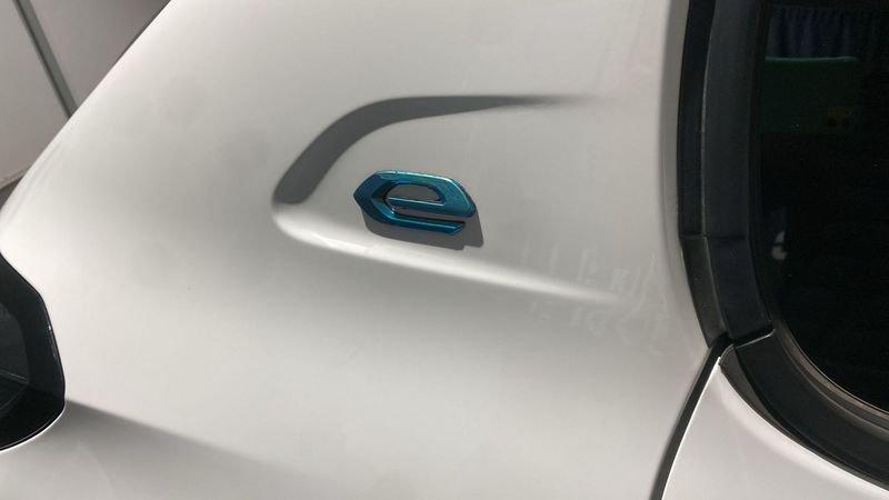 Peugeot 208 motore elettrico 136 CV 5 porte Allure