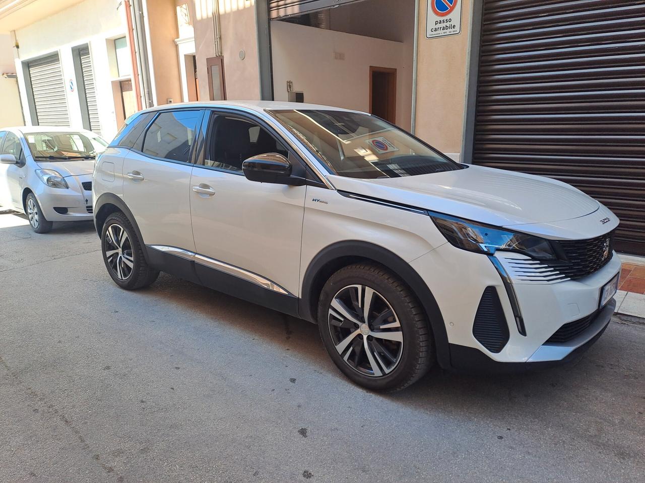 Peugeot 3008 Hybrid 225 e-EAT8 Allure
