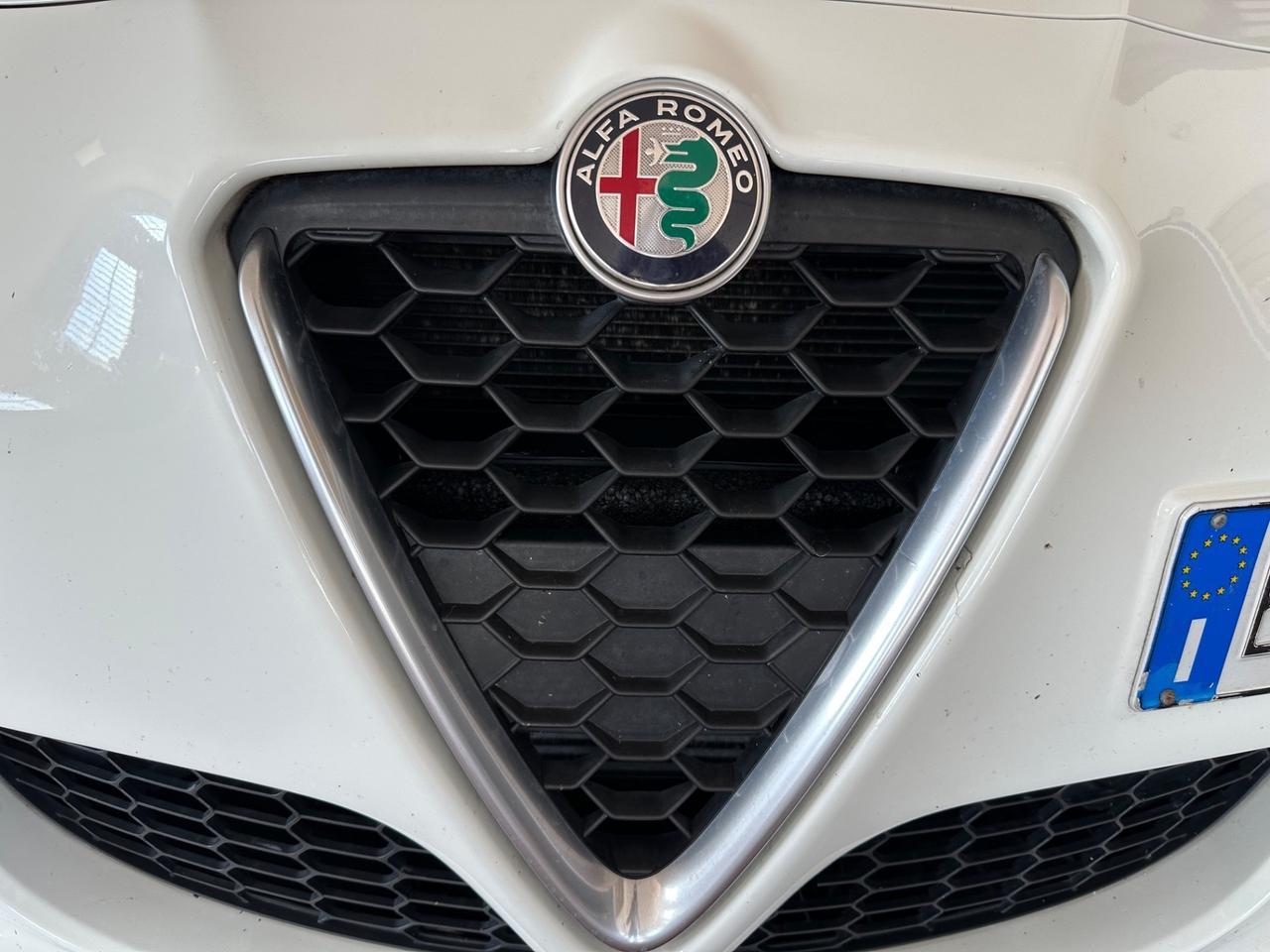 Alfa Romeo Giulietta 1.4 Turbo MultiAir Distinctive 170 cv GPL