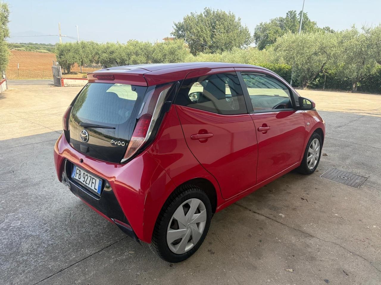 Toyota Aygo 1.0 VVT-i 69 CV 5 porte x-cite