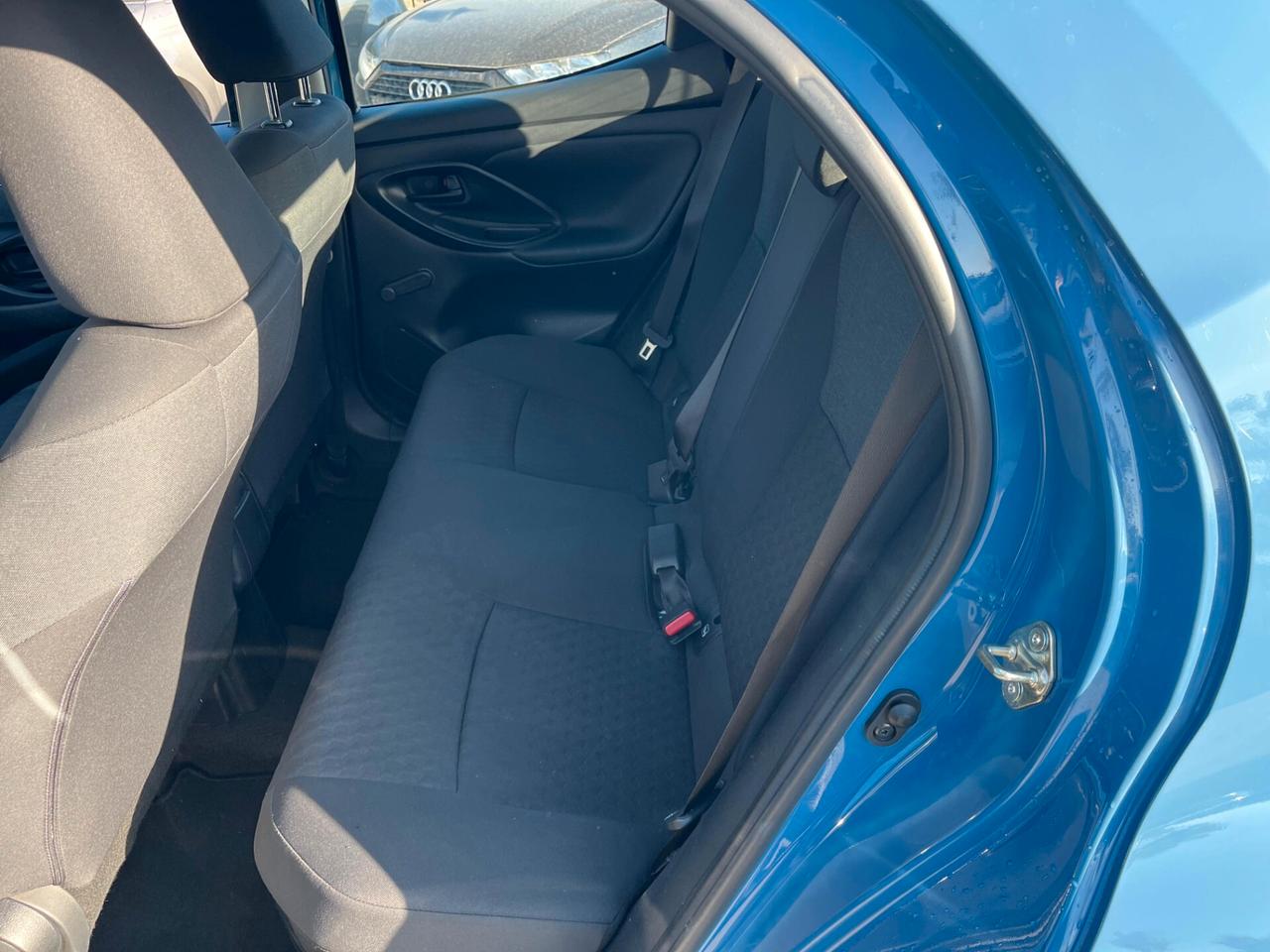 Toyota Yaris 1.5 Hybrid 5 porte Business