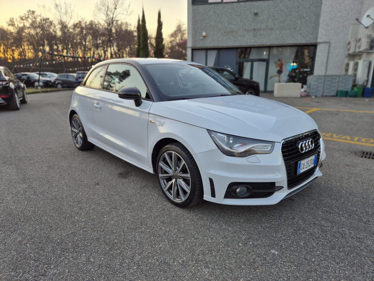 Audi A1 1.2 TFSI S line edition plus*CERCHI*DISPLAY*SPORT*