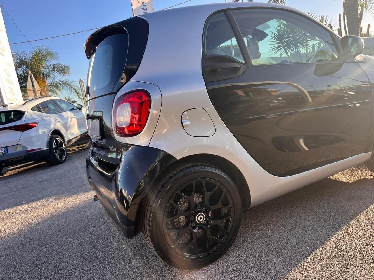 Smart ForTwo 90 0.9 Turbo Black Friday