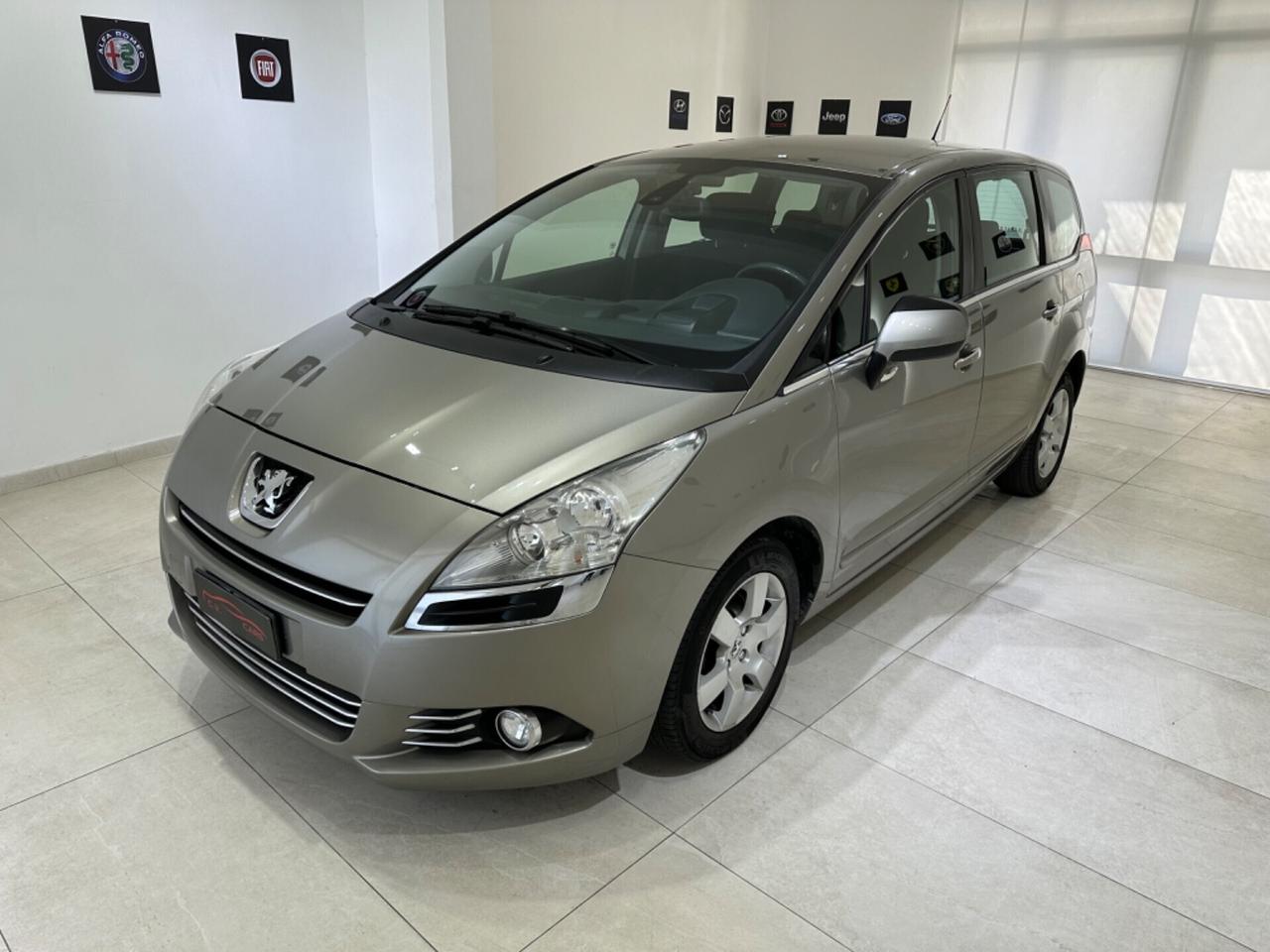 Peugeot 5008 1.6 HDi 112CV Premium