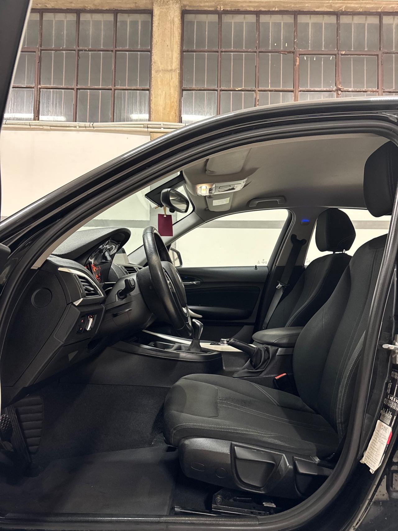 Bmw 116 116d 5p. Urban